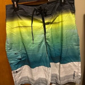 O’Neill men’s board shorts size 33